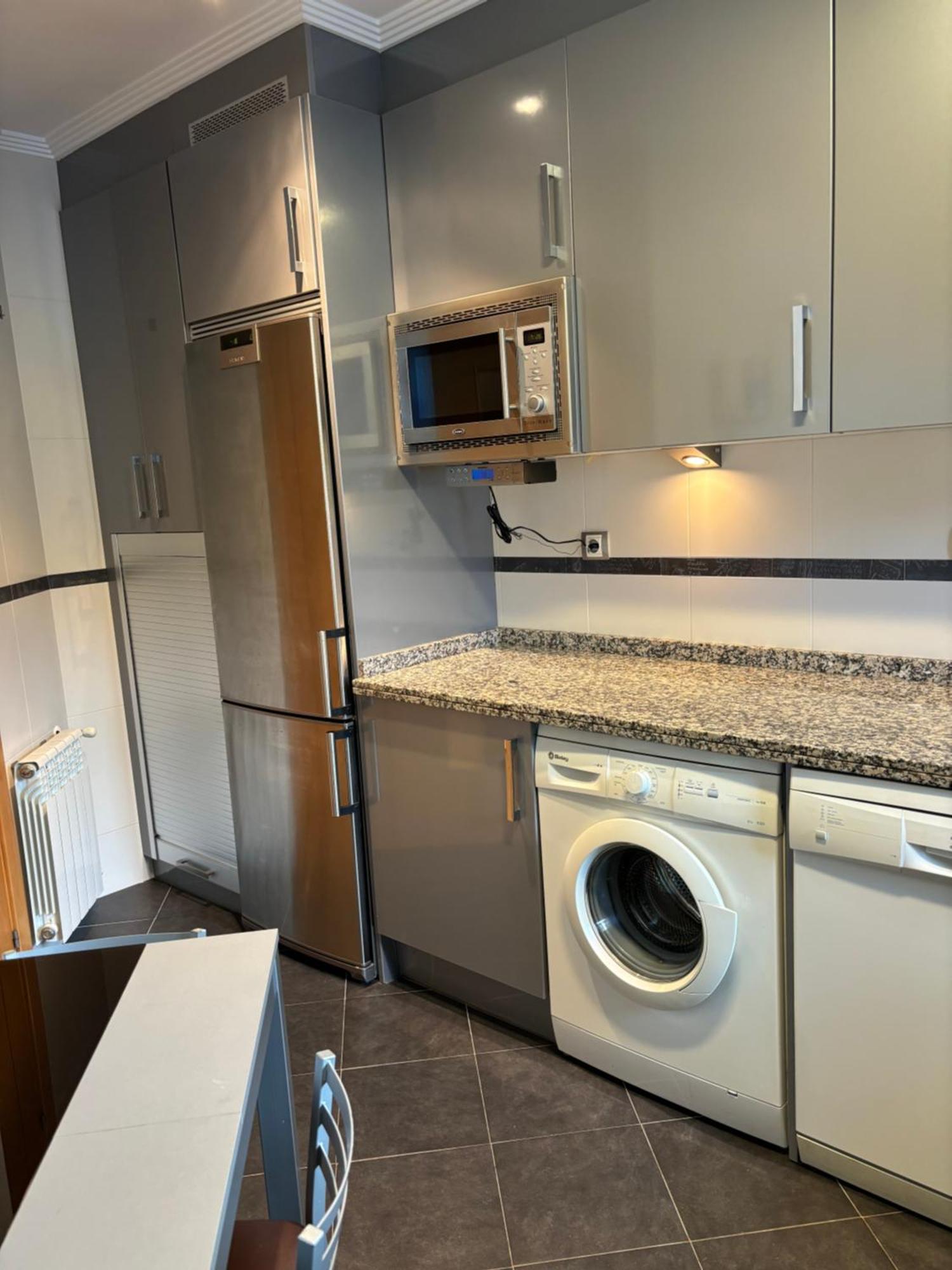 Apartamento Oviedo Naranco ภายนอก รูปภาพ