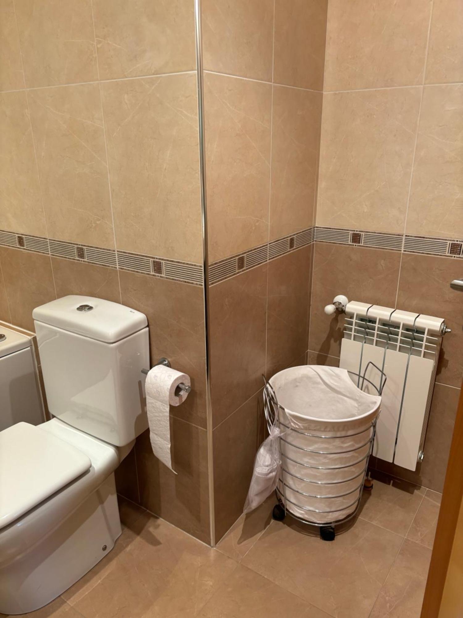 Apartamento Oviedo Naranco ภายนอก รูปภาพ